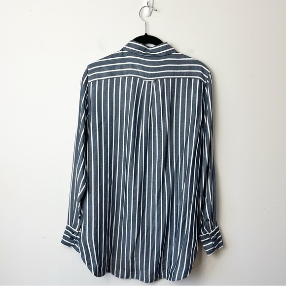 Banana Republic Parker Tunic Fit Button Down Shirt Gray White Stripe - Picture 2 of 8
